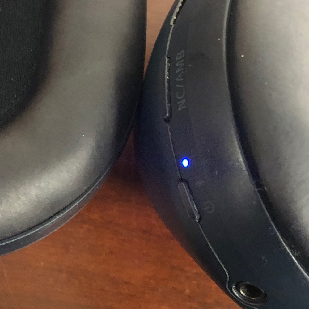 Sony WH-1000XM5 Wireless Over-Ear Headphones in Dark Blue noise-cancelling - Picture 10 of 10
